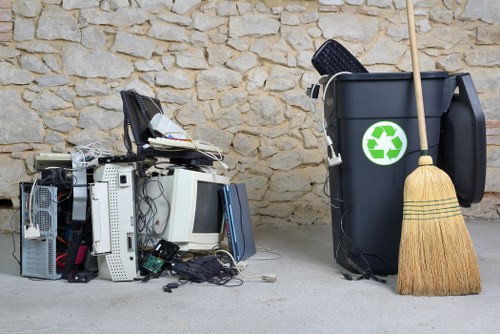 Organized residential clearance process in a Croydon home