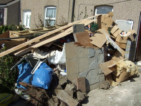 Clearing out a residential property in Croydon with expert services